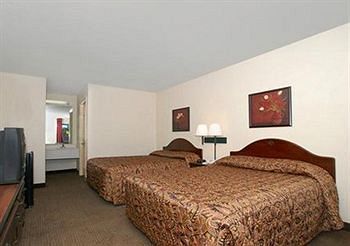 Regency Inn Fayetteville/Fort Bragg Exterior foto